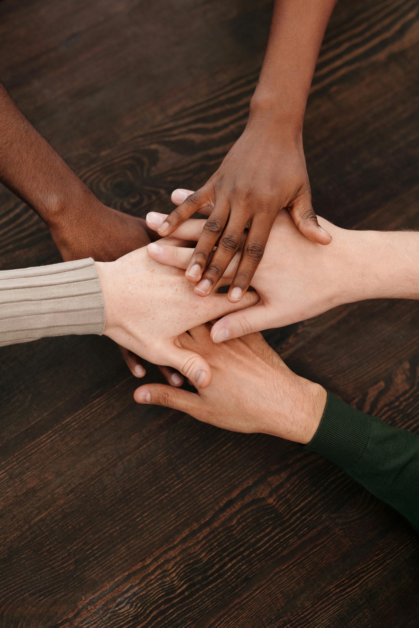 Tides Mental Health therapist providing culturally responsive mindfulness therapy in Chicago